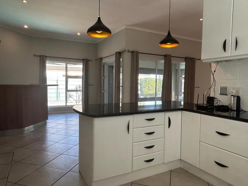 To Let 3 Bedroom Property for Rent in Parklands Western Cape